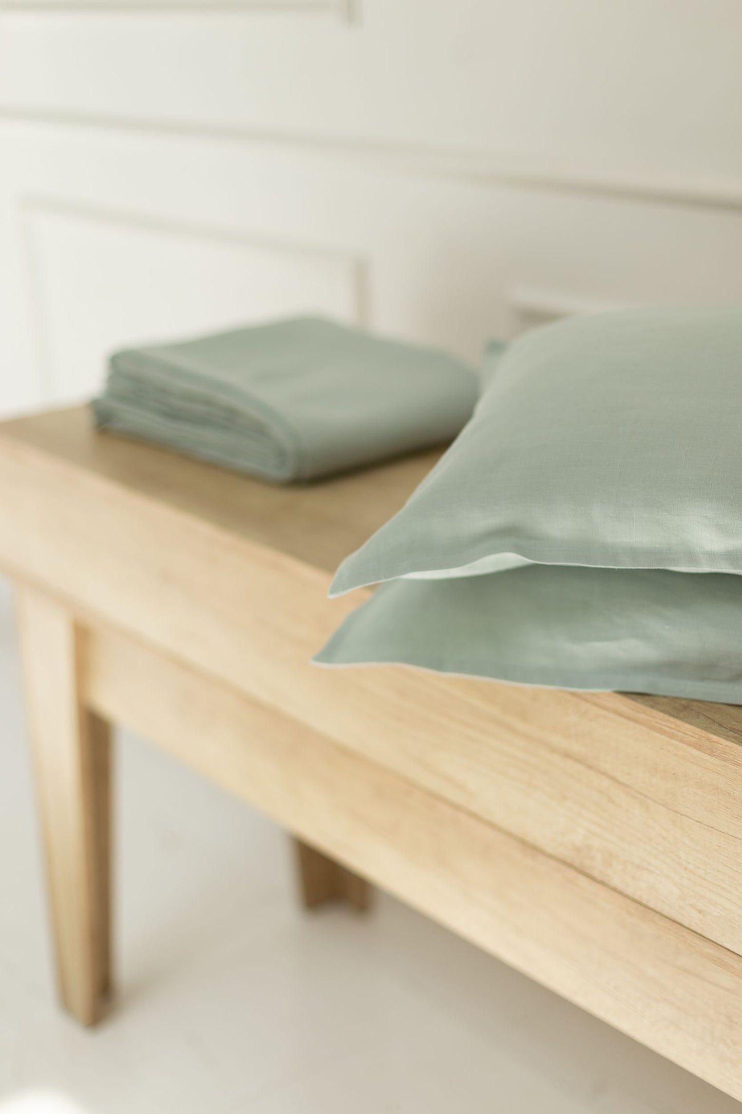 California King Linen Bedding | California Linen Sheets & Duvet Cover | Made in Canada